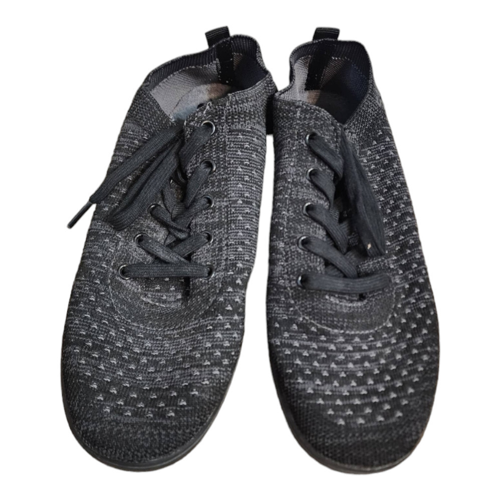 Suavs Zilker sneakers size 8/10
